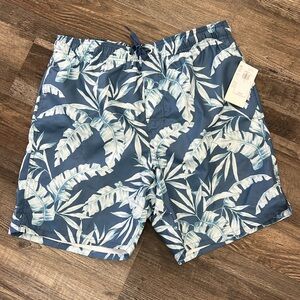 *NEW* Old Navy 7” inseam UPF 40 protection blue tropical swim shorts